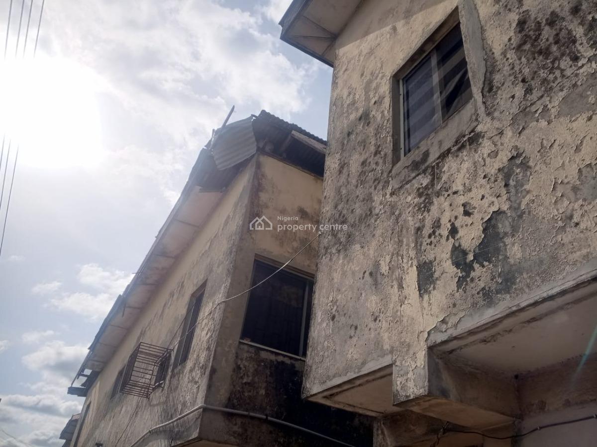 an Old Dilapidated Building, Off Okumagba Avenue, Warri, Delta, Block of Flats for Sale