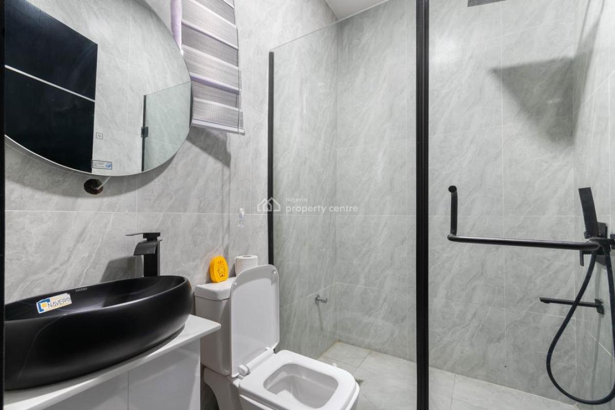 Luxury Ensuite 2 Bedroom Apartment with Balcony, Pool & Snooker, Ikate, Lekki, Lagos, Flat / Apartment Short Let