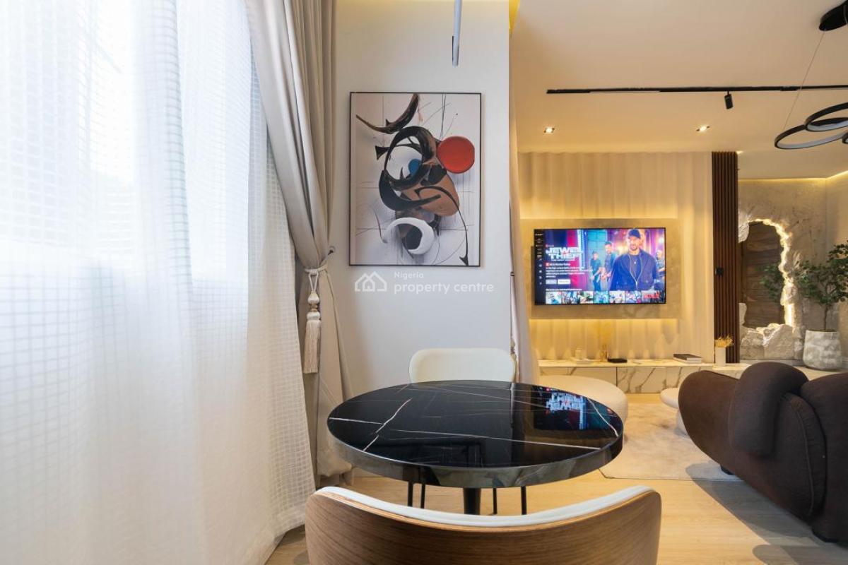 Luxury Ensuite 2 Bedroom Apartment with Balcony, Pool & Snooker, Ikate, Lekki, Lagos, Flat / Apartment Short Let