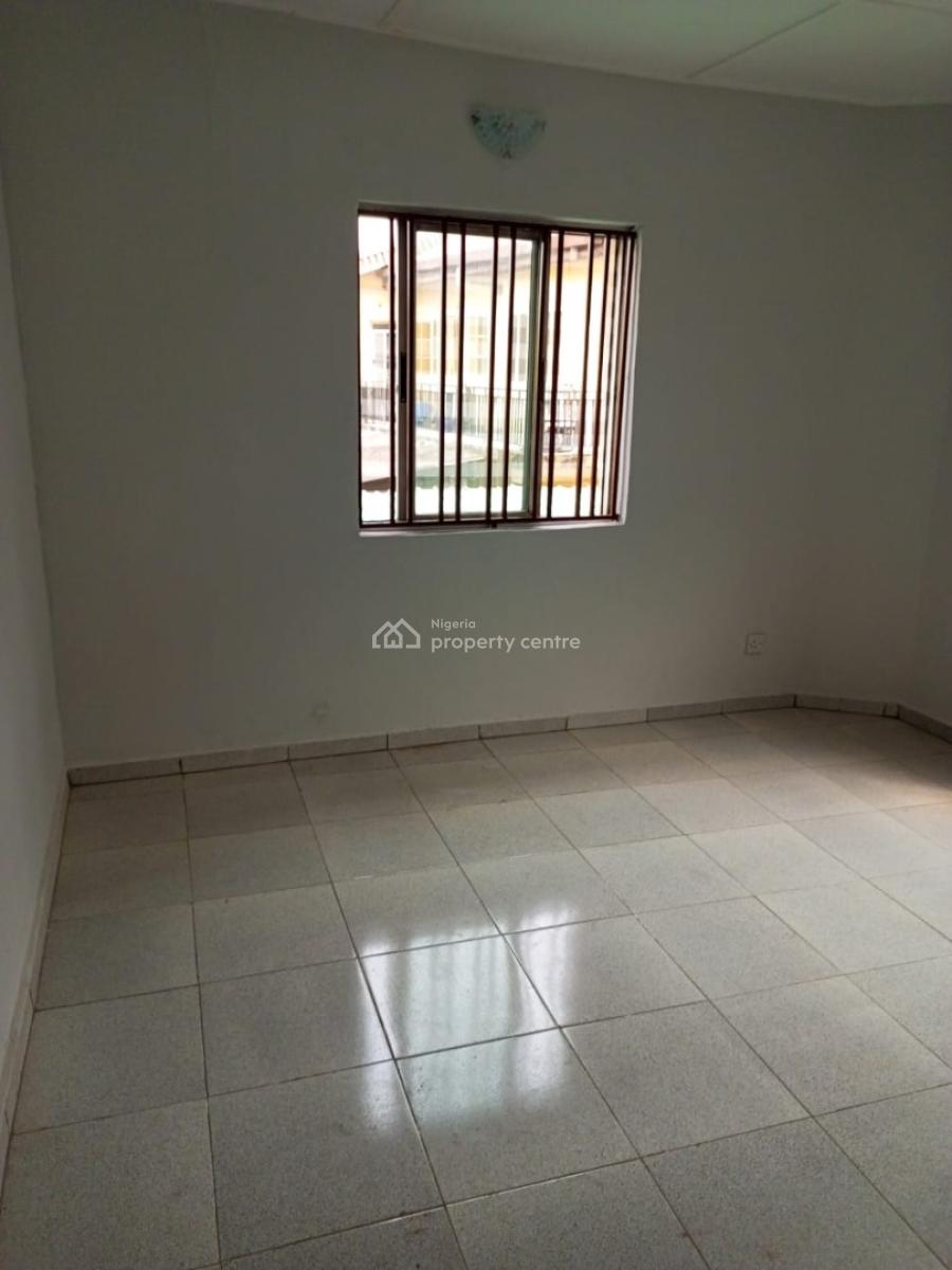 Renovated 3 Bedroom Flat, Off General Hospital Road, Gbagada, Lagos, Flat / Apartment for Rent