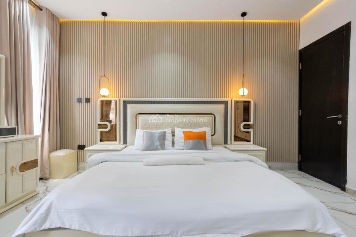 Classically Designed 2 Bedroom Apartment with Pool, Gym & Parking Space, Ikate, Lekki, Lagos, Flat / Apartment Short Let