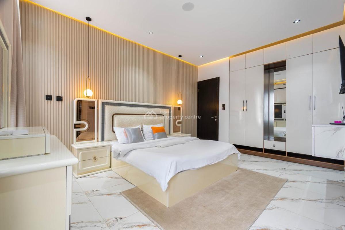 Classically Designed 2 Bedroom Apartment with Pool, Gym & Parking Space, Ikate, Lekki, Lagos, Flat / Apartment Short Let