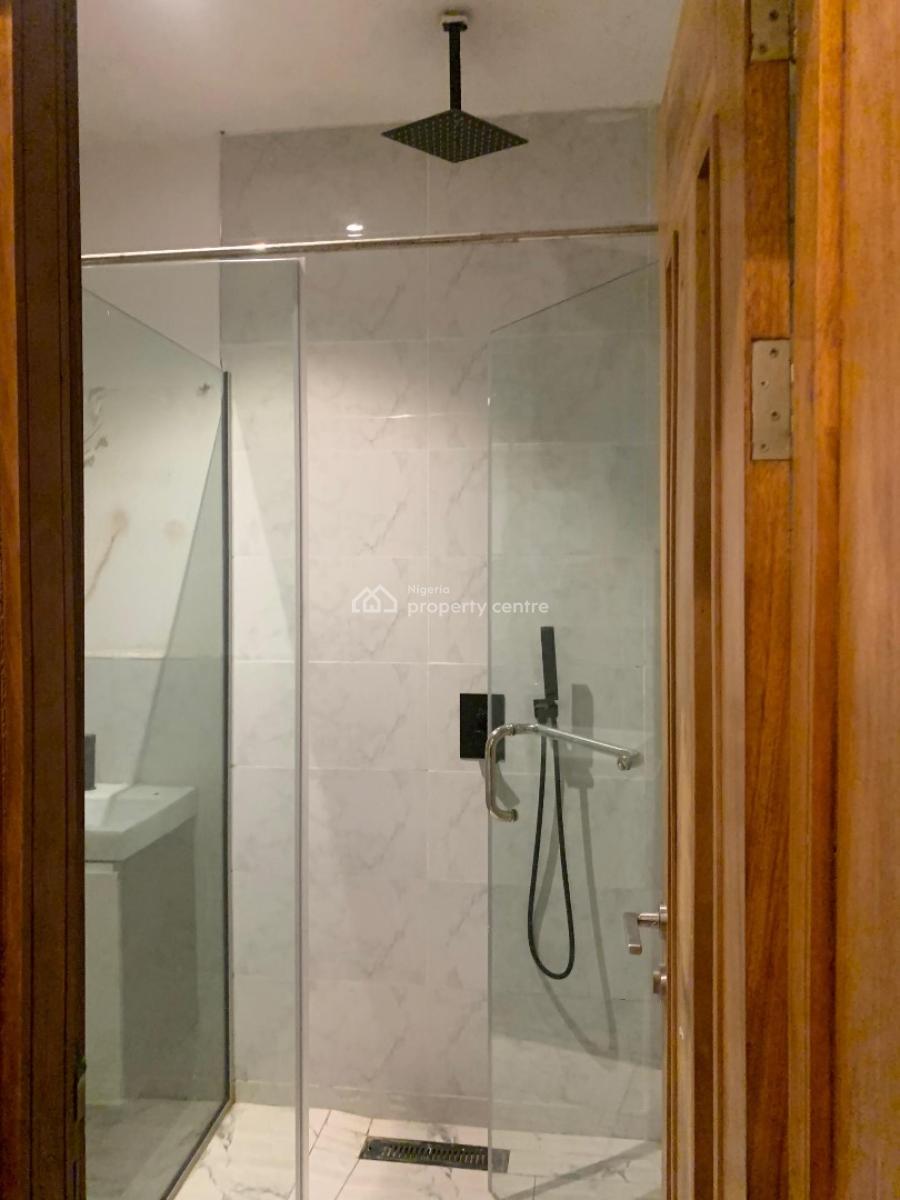 1 Bedroom, Off Freedom Way, Ezra Court, Lekki Phase 1, Lekki, Lagos, Block of Flats for Sale