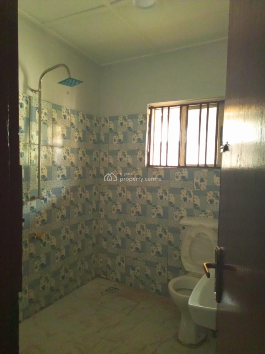 Lovely 3 Bedroom Flat, Soluyi, Gbagada, Lagos, Flat / Apartment for Rent