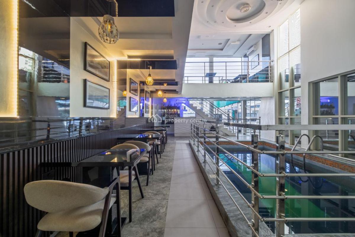 1 Bedroom Loft with Free Breakfast, Indoor Pool & Ps5, Lekki, Lagos, Flat / Apartment Short Let