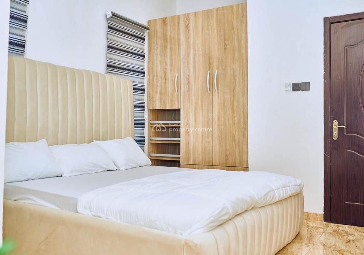 Serviced-furnished 2 Bedrooms Apartments with an Inverter, Ologolo Lekki Lagos, Ologolo, Lekki, Lagos, Flat / Apartment for Rent