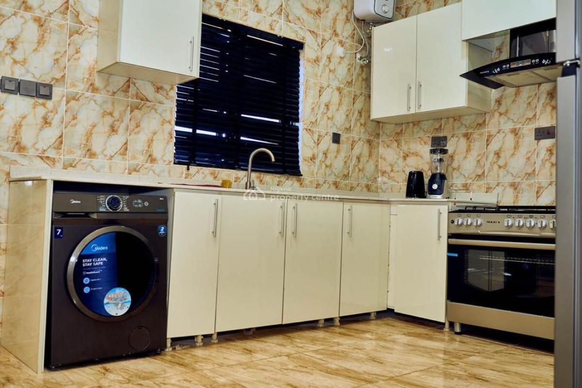 Serviced-furnished 2 Bedrooms Apartments with an Inverter, Ologolo Lekki Lagos, Ologolo, Lekki, Lagos, Flat / Apartment for Rent