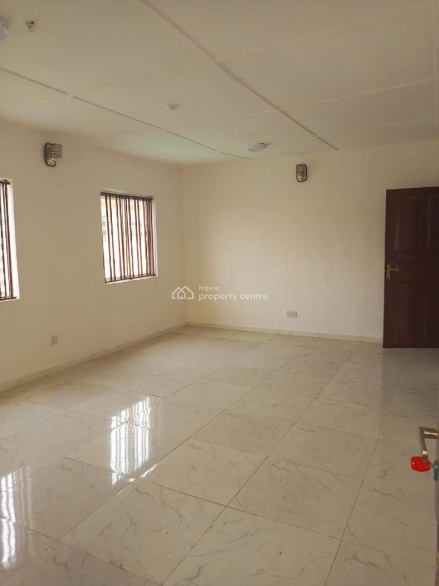 Decent 3 Bedrooms Up Flat, Off General Hospital Road, Gbagada, Lagos, House for Rent