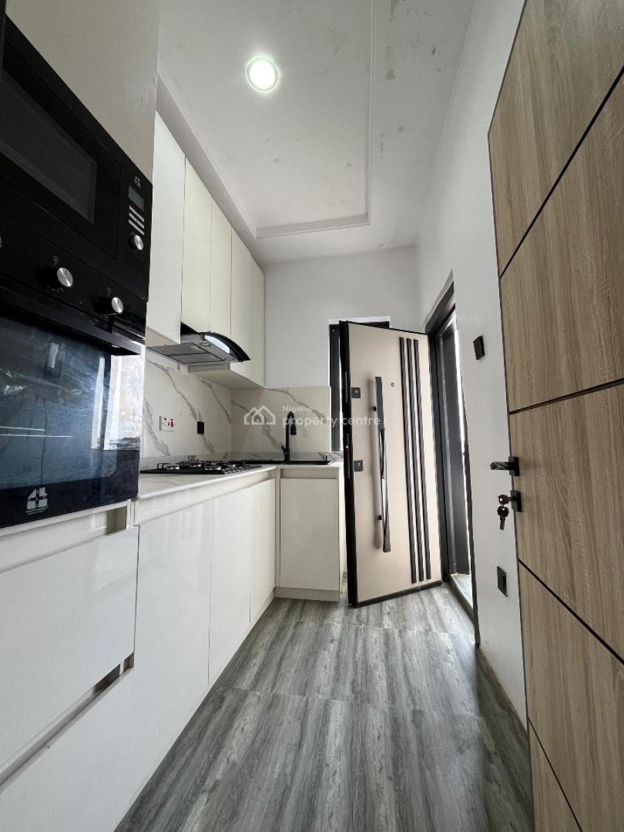 Luxurious 2 Bedroom Apartment, Ogudu, Lagos, Flat / Apartment for Sale