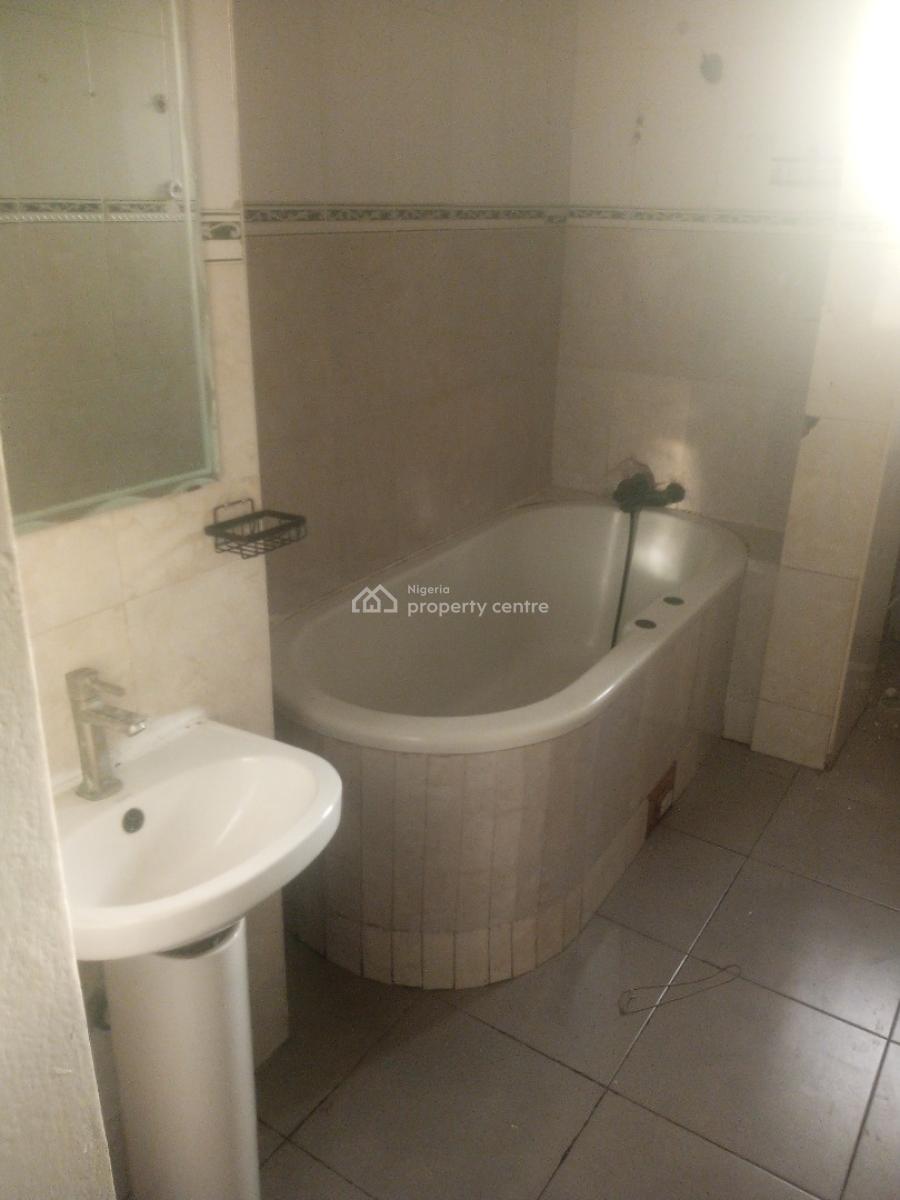 2 Bedrooms Apartment, Along Freedom Road., Lekki Phase 1, Lekki, Lagos, Flat / Apartment for Rent