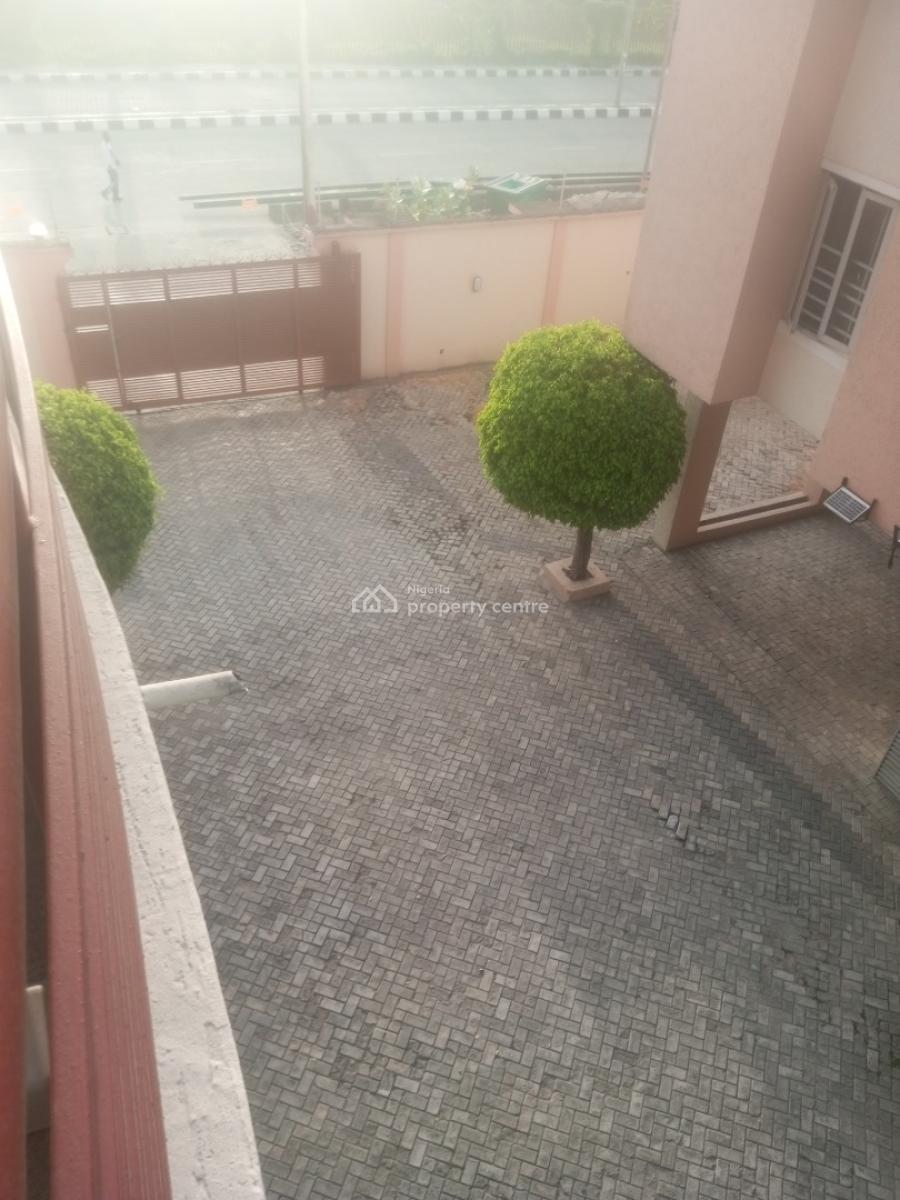 2 Bedrooms Apartment, Along Freedom Road., Lekki Phase 1, Lekki, Lagos, Flat / Apartment for Rent