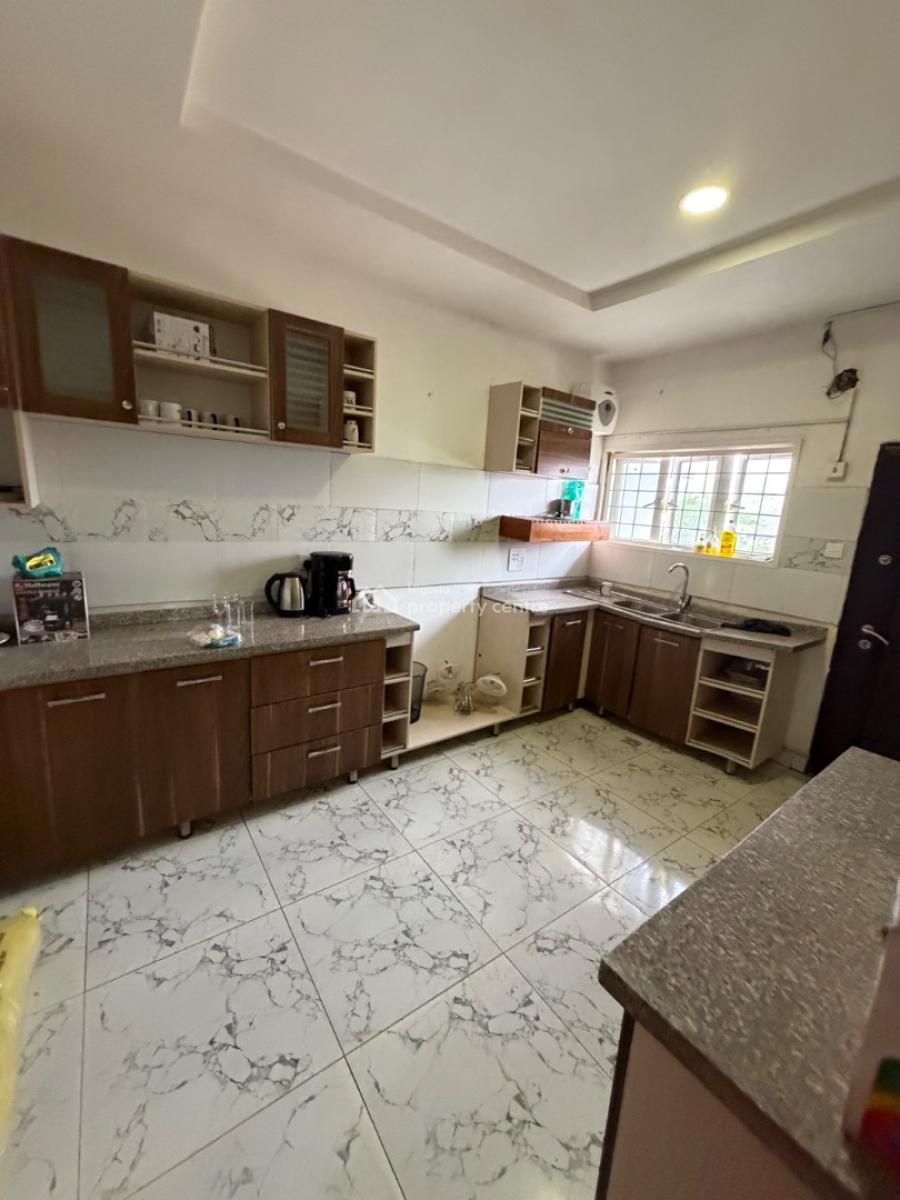 Standard 4 Bedroom Terrace Duplex, Guzape District, Abuja, Terraced Duplex for Sale