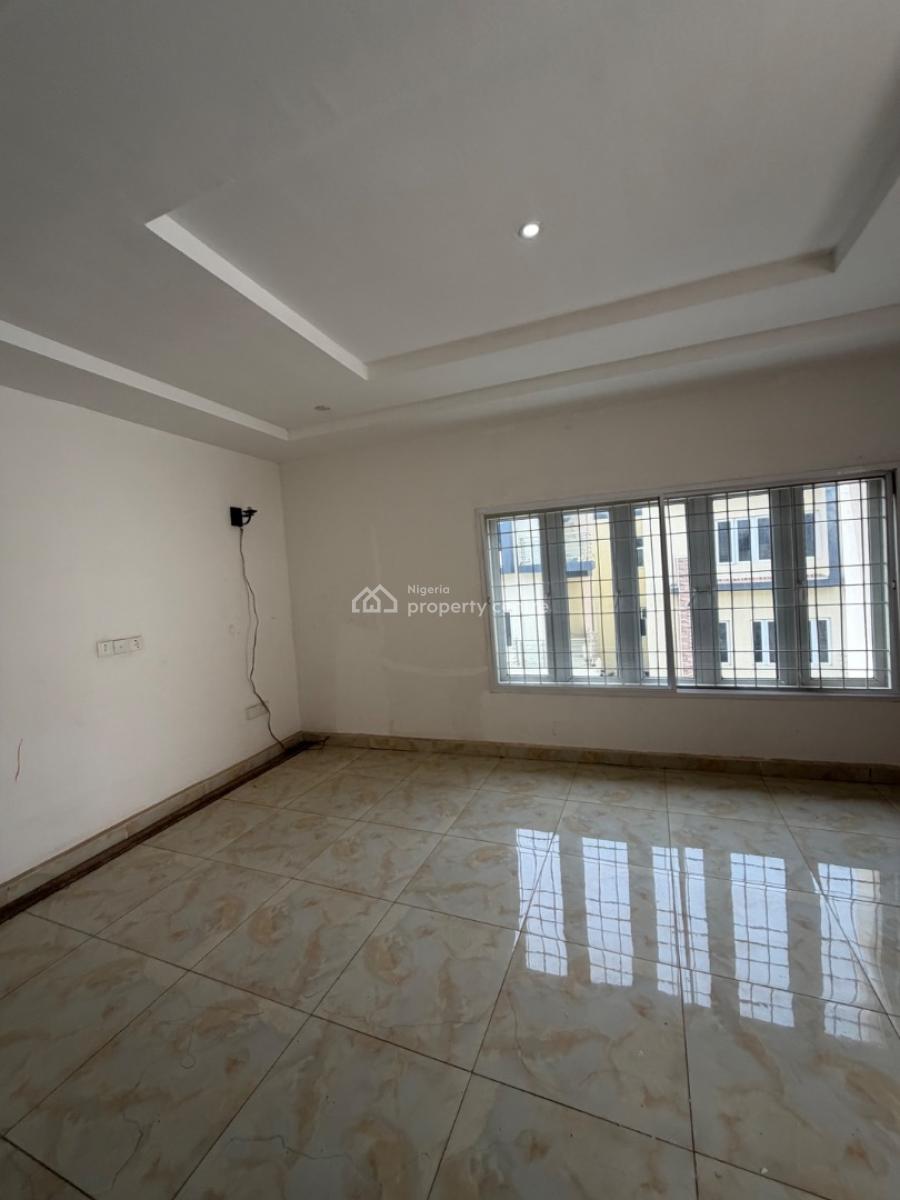 Standard 4 Bedroom Terrace Duplex, Guzape District, Abuja, Terraced Duplex for Sale