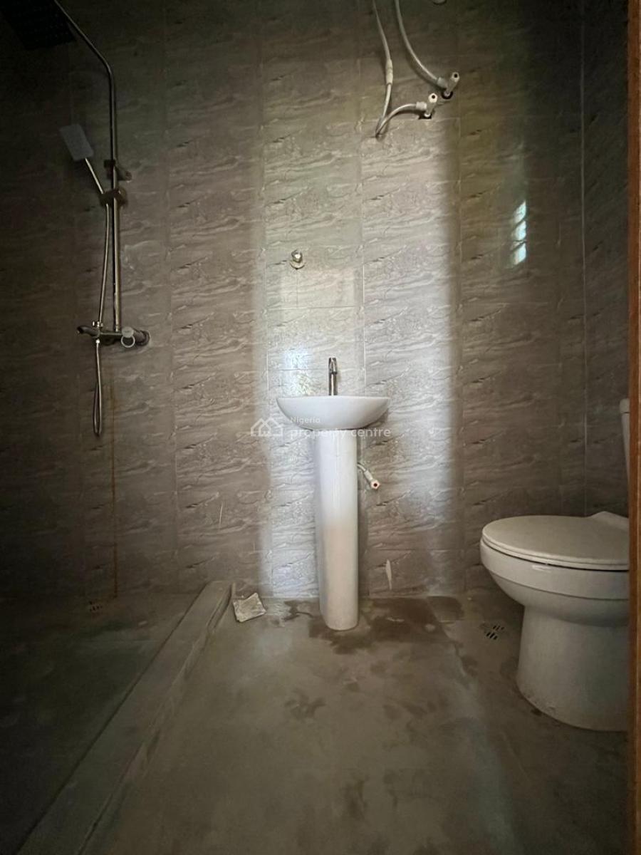 Exclusive 2 Bedroom Apartment in a Well Secured Area, Gbagada, Lagos, Flat / Apartment for Sale