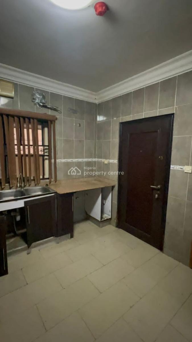 Fully Serviced 4 Bedroom Terrace Duplex with 24hrs Light, Off Admiralty, Lekki Phase 1, Lekki, Lagos, Terraced Duplex for Rent