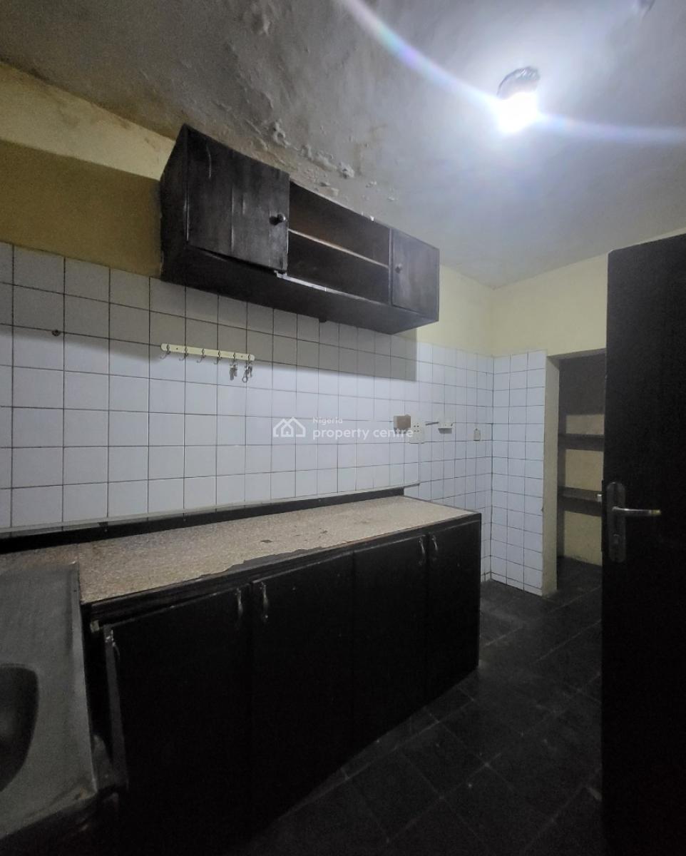 Luxurious Massive 2bedroom, By Rita Lory Hotel, Garki, Abuja, Flat / Apartment for Rent