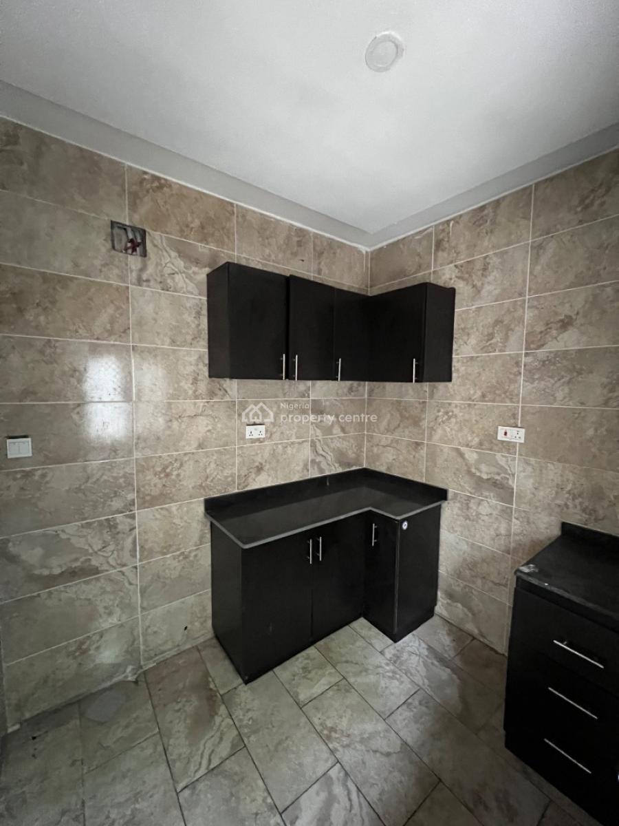 Spacious 3 Bedroom Terrace Duplex, Chevron, Lekki, Lagos, Terraced Duplex for Rent