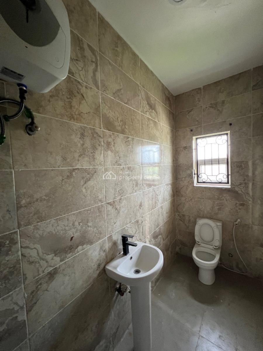 Spacious 3 Bedroom Terrace Duplex, Chevron, Lekki, Lagos, Terraced Duplex for Rent