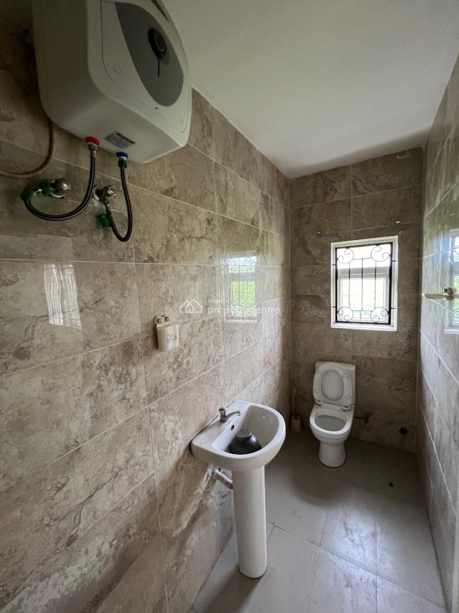 Spacious 3 Bedroom Terrace Duplex, Chevron, Lekki, Lagos, Terraced Duplex for Rent