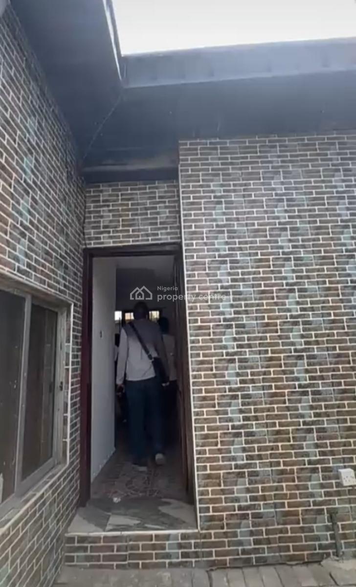 Standard 2 Bedroom Apartment { Video}, Thomas Estate, Ajah, Lagos, Flat / Apartment for Rent