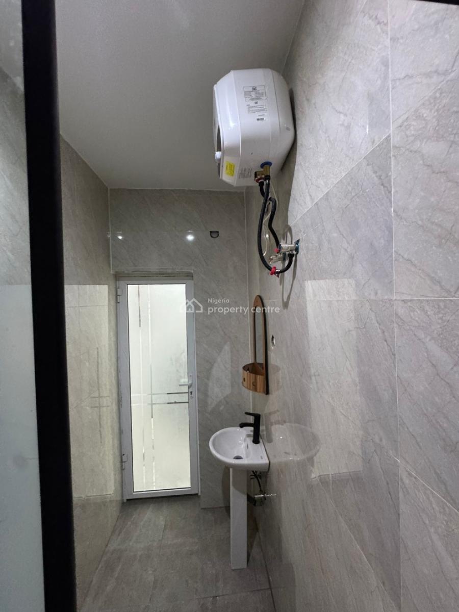 1 Bedroom Apartment, Badore, Ajah, Lagos, Mini Flat (room and Parlour) Short Let