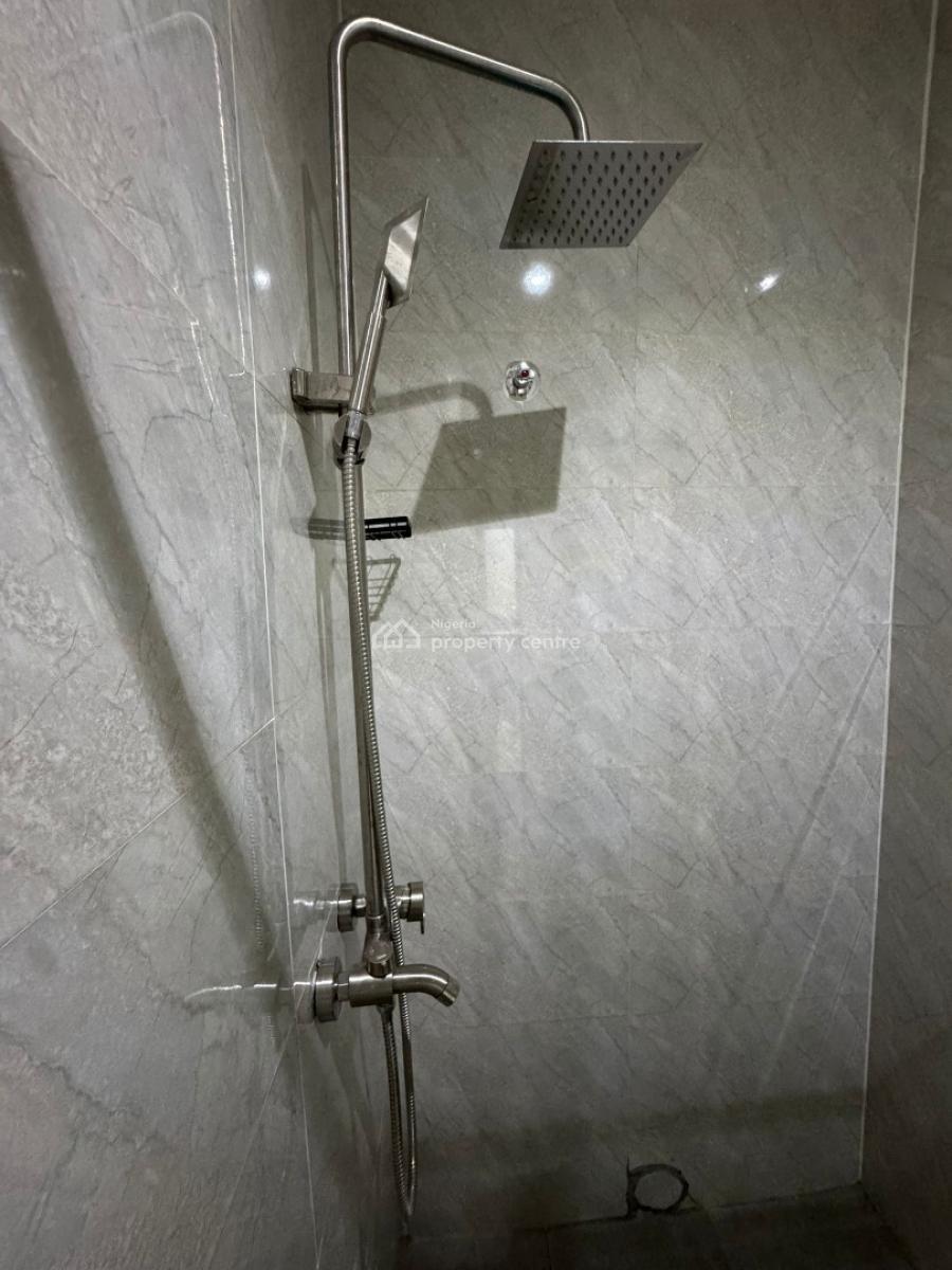 1 Bedroom Apartment, Badore, Ajah, Lagos, Mini Flat (room and Parlour) Short Let