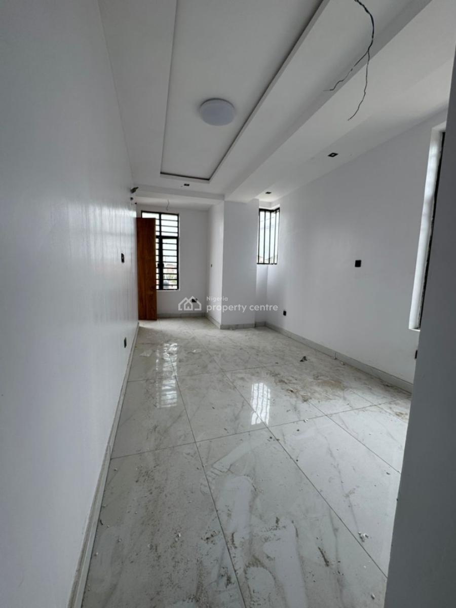 Luxury 2-bedroom Apartment with Pool & Elevator, Osapa, Lekki, Lagos, Flat / Apartment for Sale