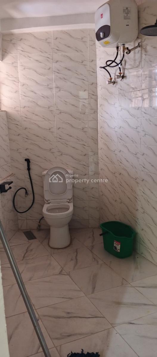 Semi Furnished 3bedrooms Block of Flats, Police Quarters, Garki, Garki, Abuja, Flat / Apartment for Rent