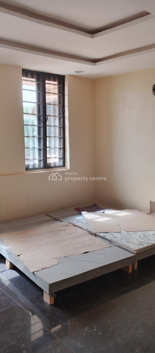 Semi Furnished 3bedrooms Block of Flats, Police Quarters, Garki, Garki, Abuja, Flat / Apartment for Rent