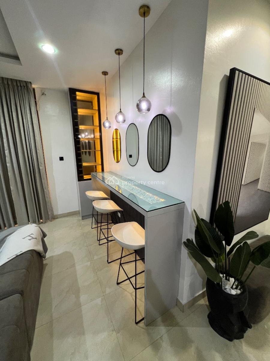 Furnished and Fully-serviced 3-bedroom Apartment with Bq, Lekki Phase 1, Lekki, Lagos, Flat / Apartment for Rent