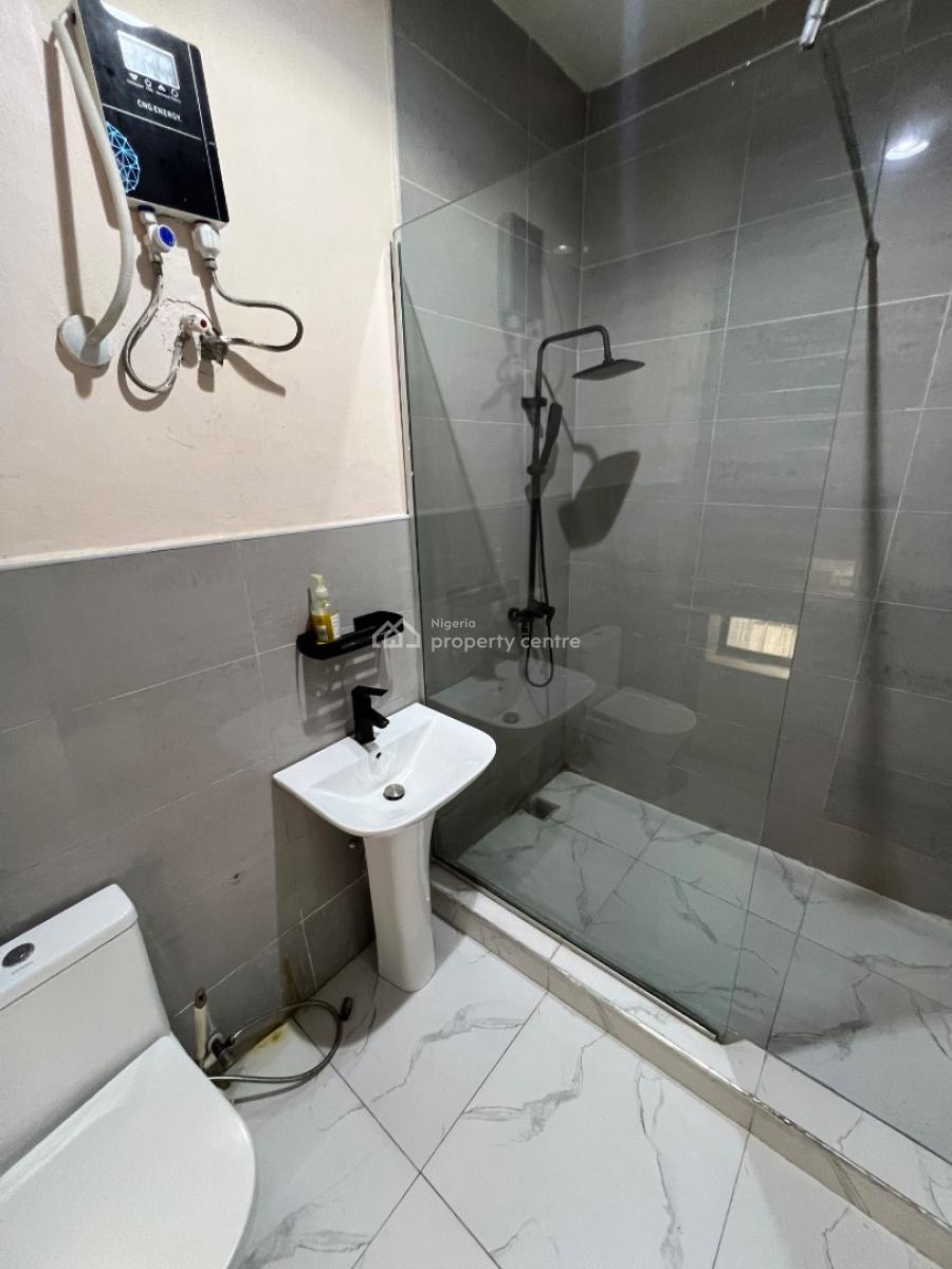 Furnished and Fully-serviced 3-bedroom Apartment with Bq, Lekki Phase 1, Lekki, Lagos, Flat / Apartment for Rent