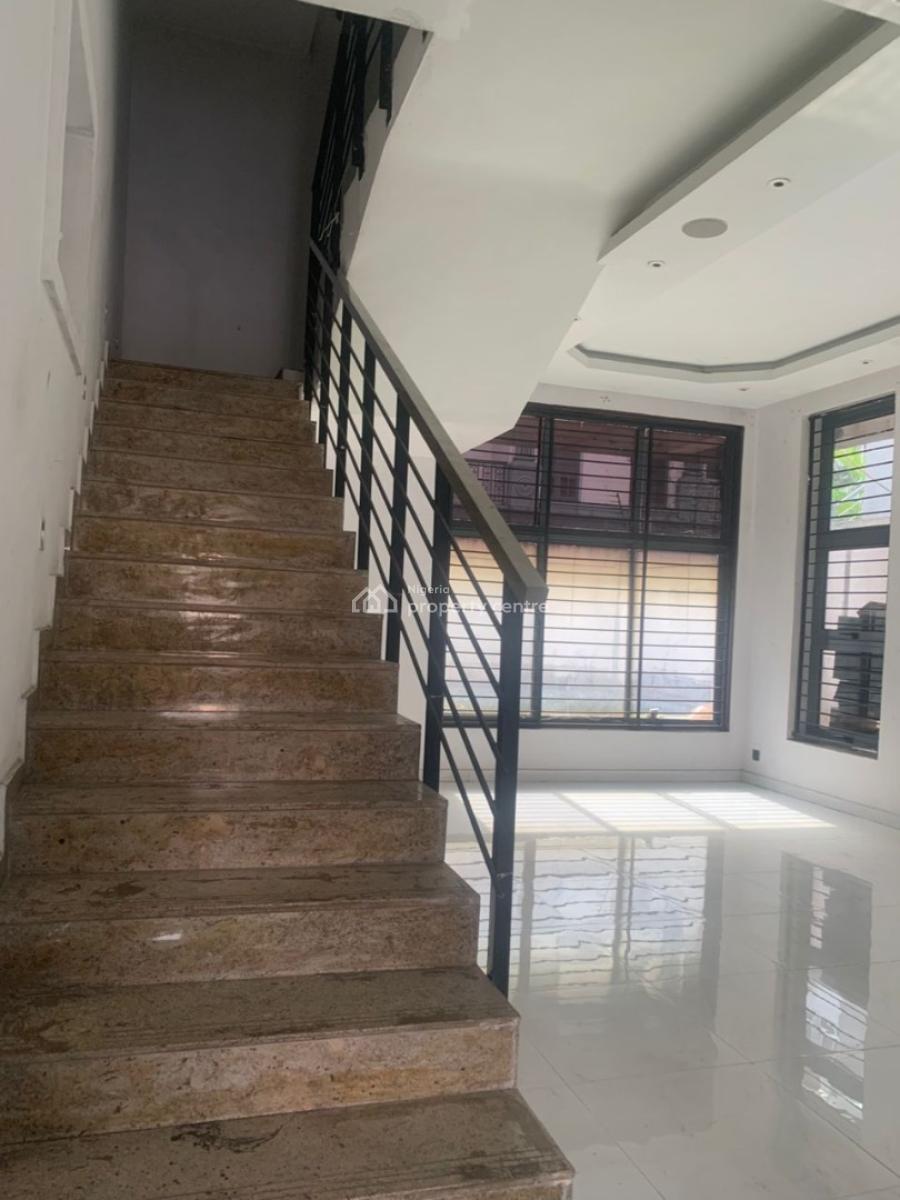Strategically Located 5 Bedroom Detached House with 2 Rooms Bq, Off Admiralty Way, Lekki, Lekki, Lagos, Detached Duplex for Rent
