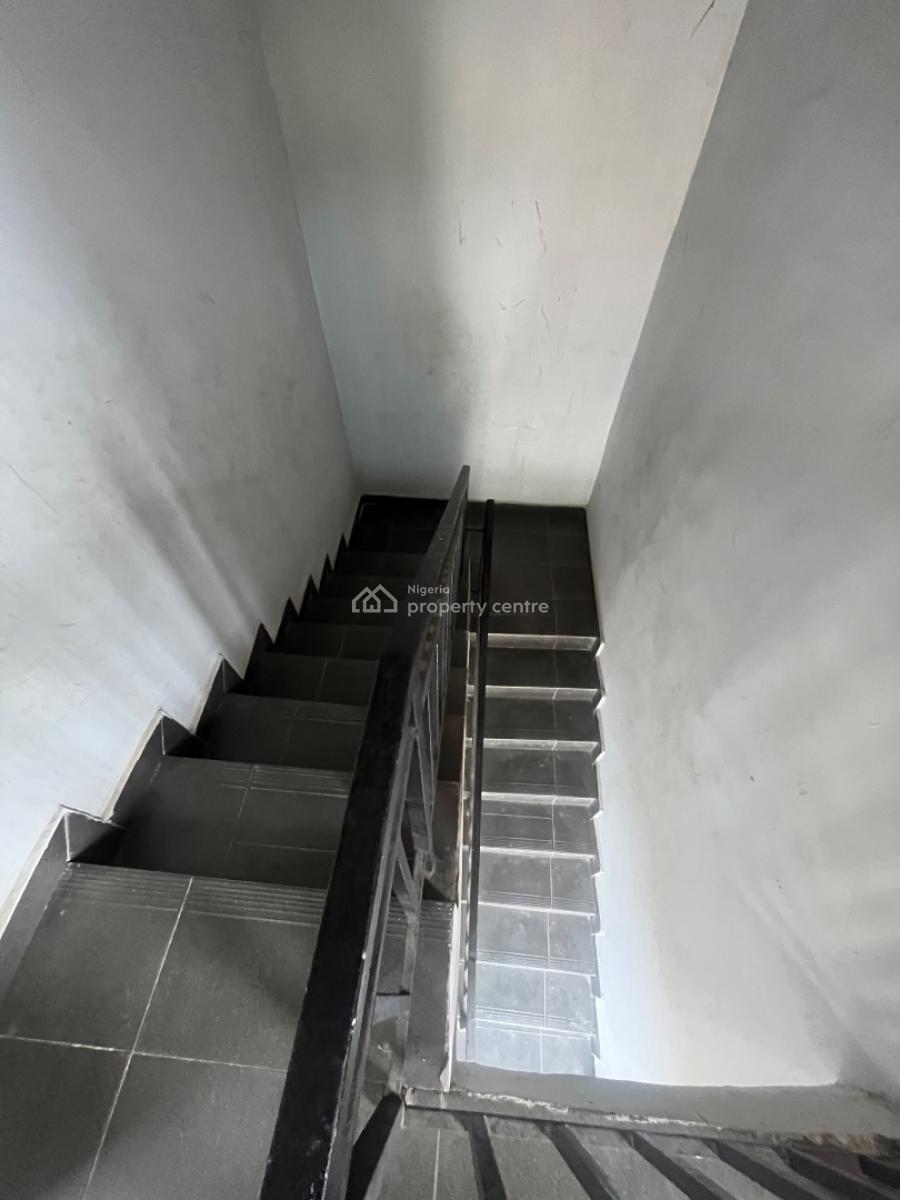 3bedroom Flat, Deeper Life Estate, Ogombo, Ajah, Lagos, Flat / Apartment for Rent