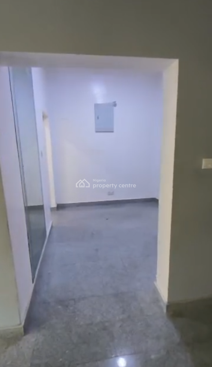 Spacious 3 Bedroom Apartment, Ikeja Gra, Ikeja, Lagos, Flat / Apartment for Rent