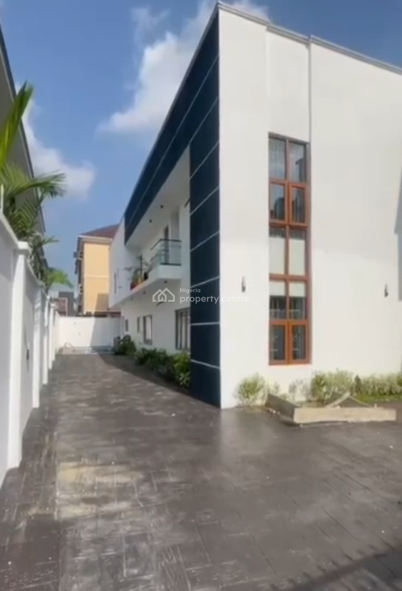 Luxury 6 Bedroom Detached Y with Bq and a Pool, Ikeja Gra, Ikeja, Lagos, Detached Duplex for Sale