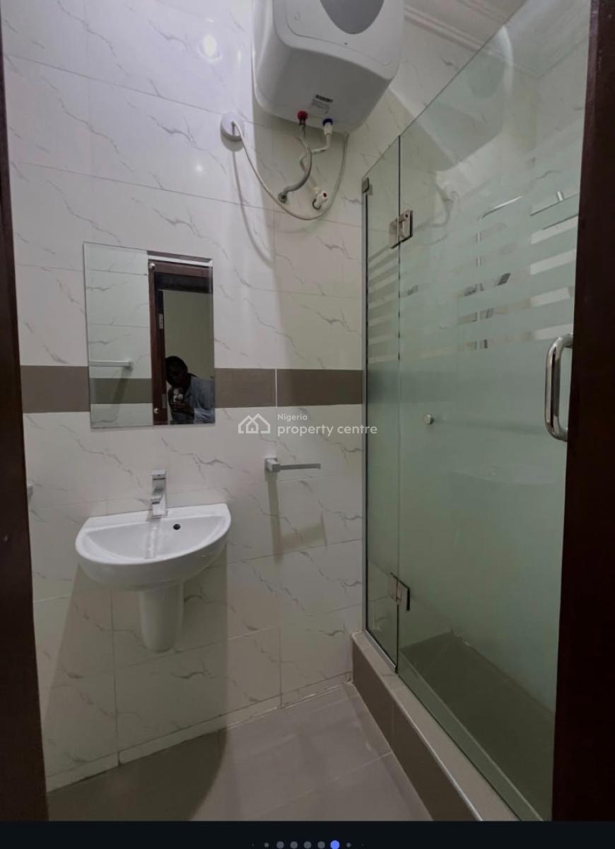 Luxury Service 3bedroom Flat with Fitted Kitchen, Freedom Way Lekki, Lekki, Lagos, House for Rent