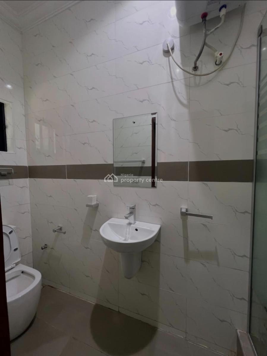 Luxury Service 3bedroom Flat with Fitted Kitchen, Freedom Way Lekki, Lekki, Lagos, House for Rent