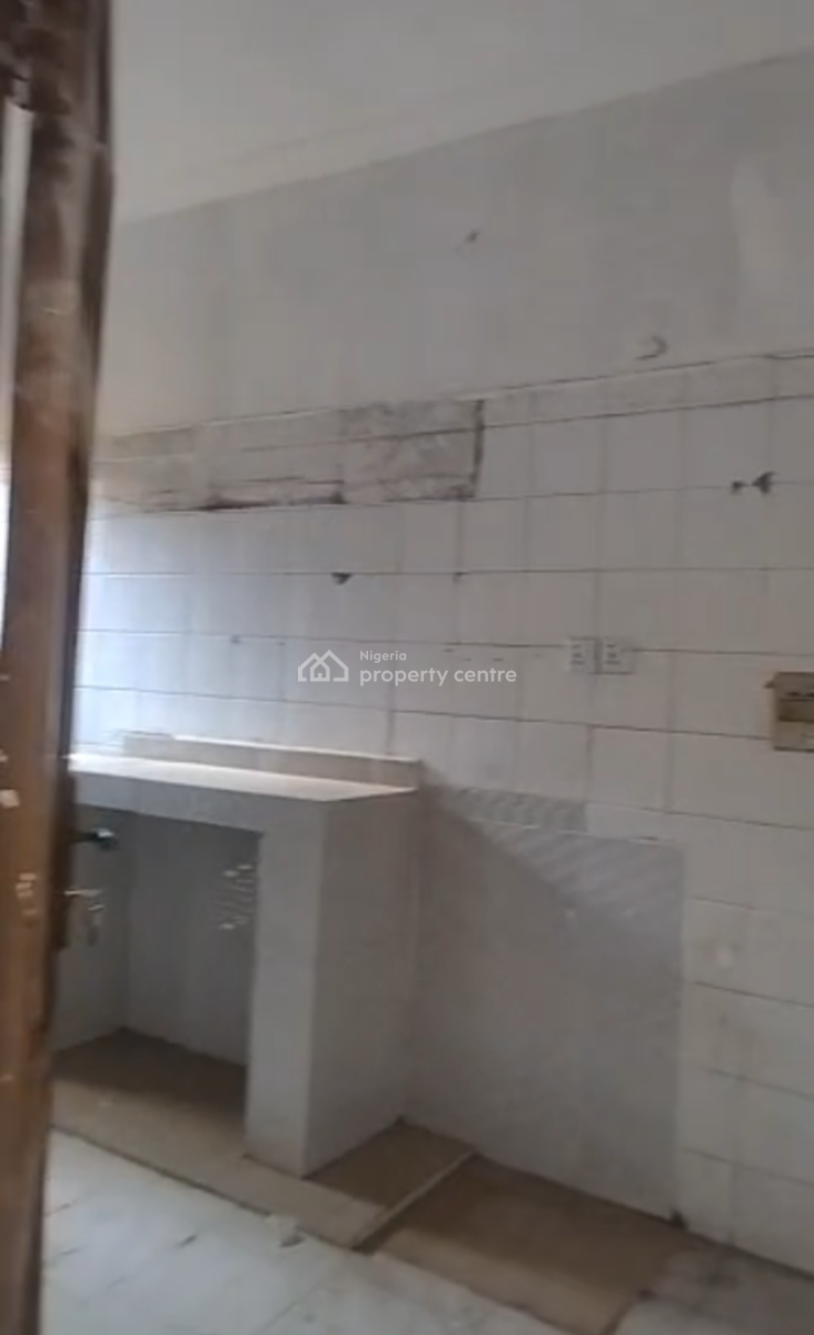 Lovely Spacious 2 Bedroom Flat, Off Alagbole Ajuwon Road, Ojodu Berger, Ojodu, Lagos, Flat / Apartment for Rent