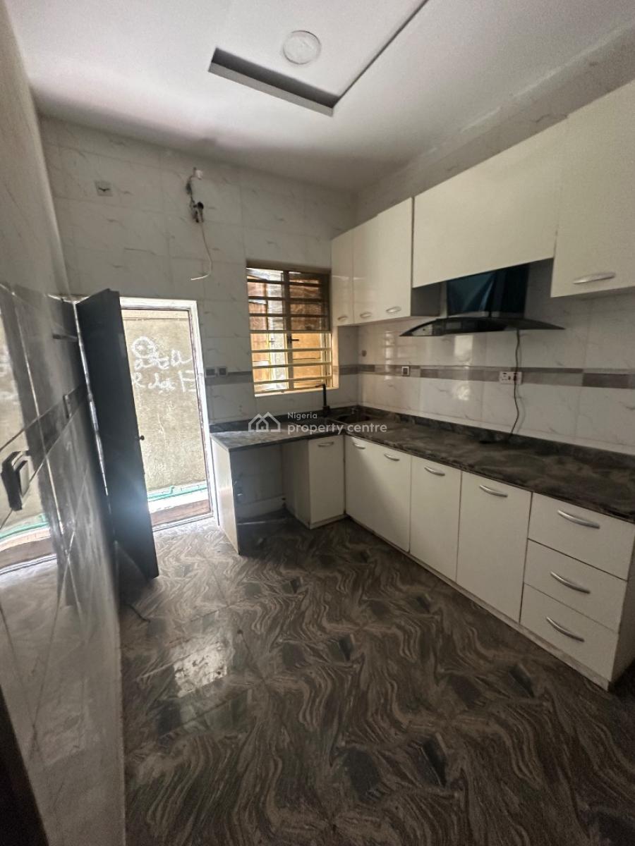 Exquisite Two Bedroom Flat, Chevron, Lekki, Lagos, Flat / Apartment for Rent