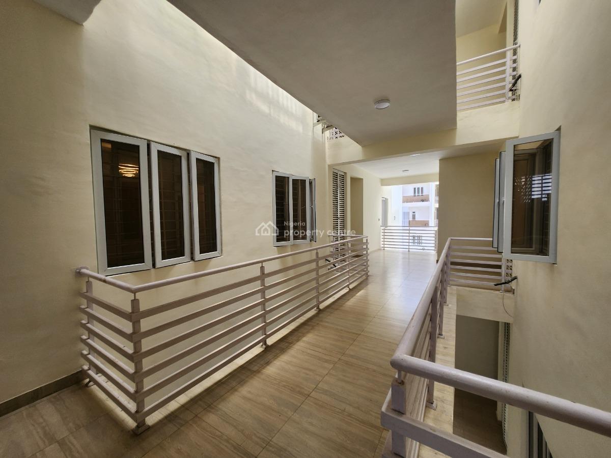 Luxury and Spacious 3 Bedroom Apartment, Lekki Scheme 2 Abraham Adesanya, Ajah, Lagos, Flat / Apartment for Sale