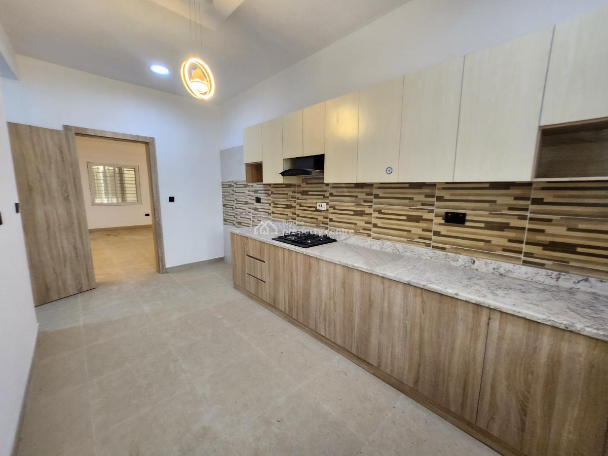 Luxury and Spacious 3 Bedroom Apartment, Lekki Scheme 2 Abraham Adesanya, Ajah, Lagos, Flat / Apartment for Sale