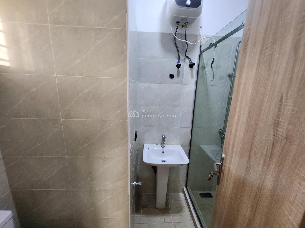 Luxury and Spacious 3 Bedroom Apartment, Lekki Scheme 2 Abraham Adesanya, Ajah, Lagos, Flat / Apartment for Sale