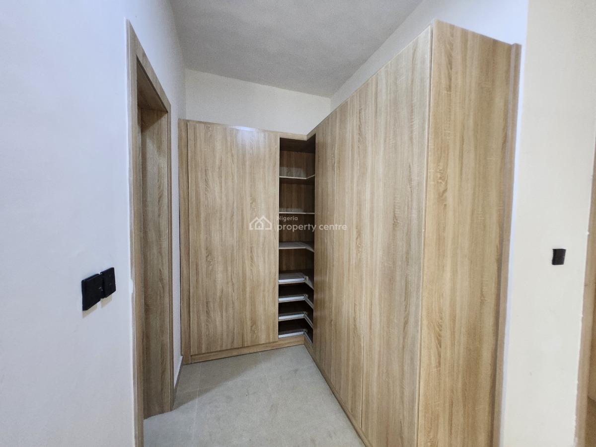 Luxury and Spacious 3 Bedroom Apartment, Lekki Scheme 2 Abraham Adesanya, Ajah, Lagos, Flat / Apartment for Sale