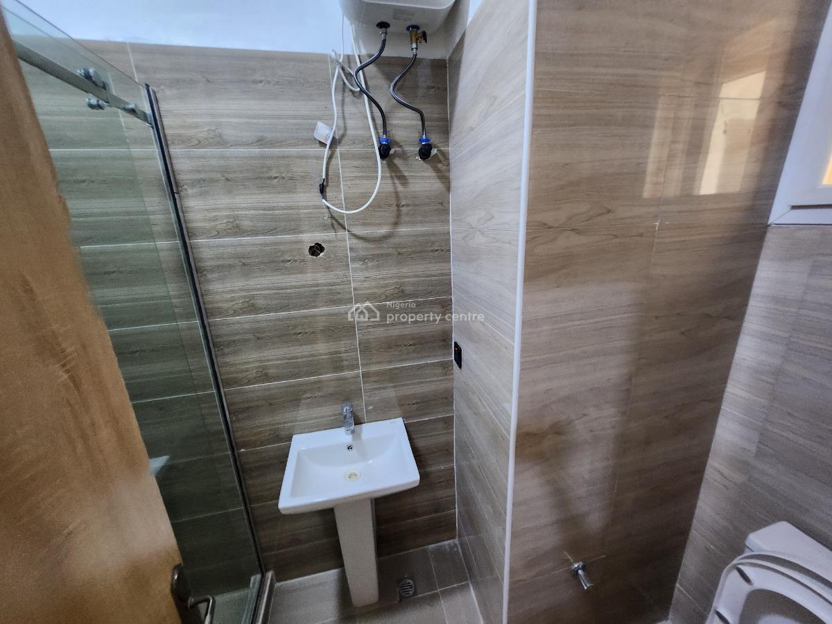 Exquisite and Spacious 2 Bedroom Maisonnette, Lekki Scheme 2 Abraham Adesanya, Ajah, Lagos, Flat / Apartment for Sale