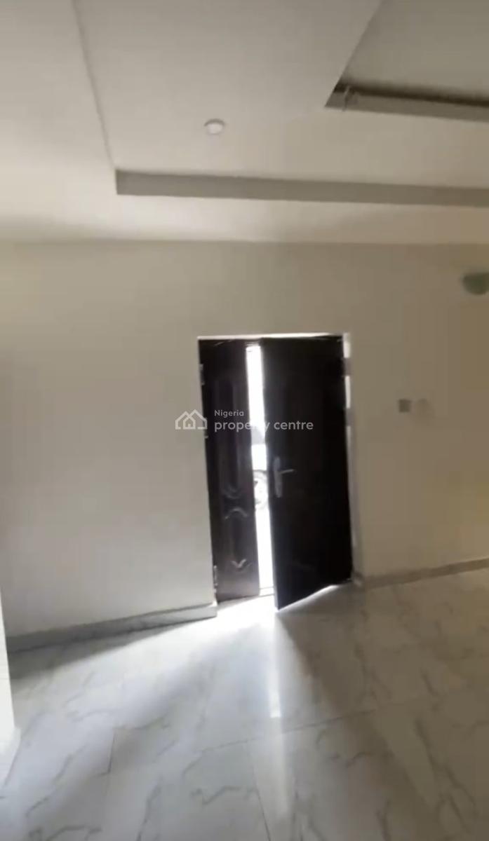 Downstairs 2bedroom Flat, Off Addo Road, Ajah, Lagos, Flat / Apartment for Rent