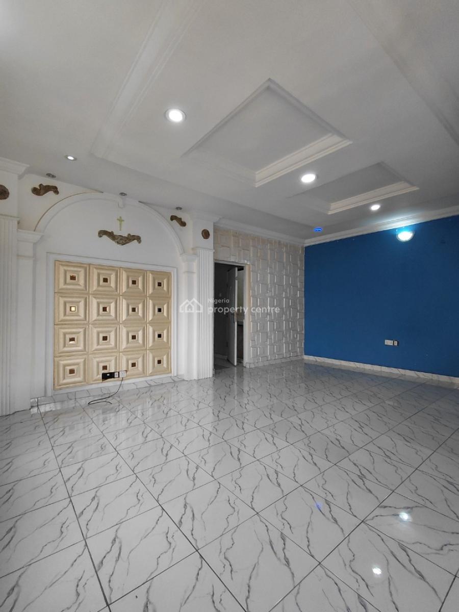 Neat 2 Bedroom Apartment, Lekki Phase 1, Lekki, Lagos, Flat / Apartment for Rent