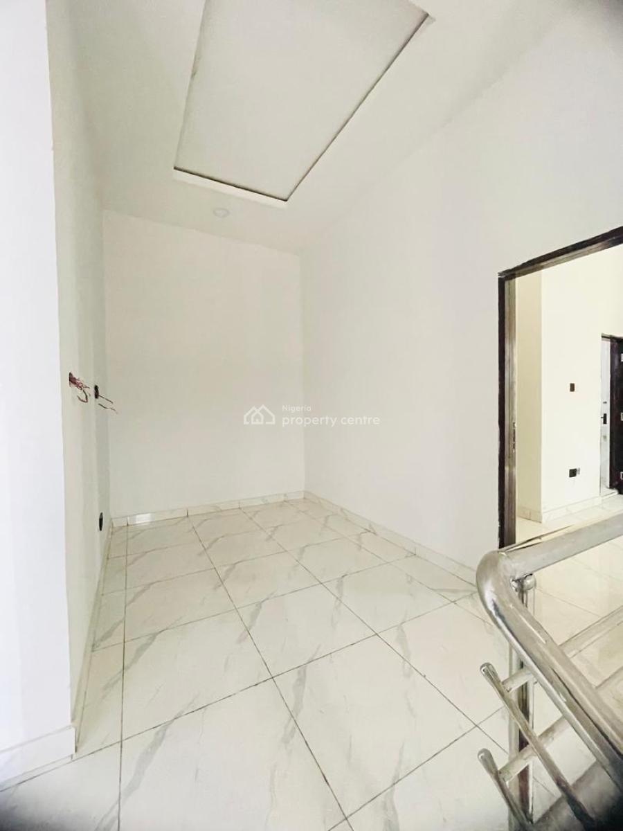 3bedroom Terrace, Inside a Gated Estate, Ajah, Lagos, Terraced Duplex for Rent