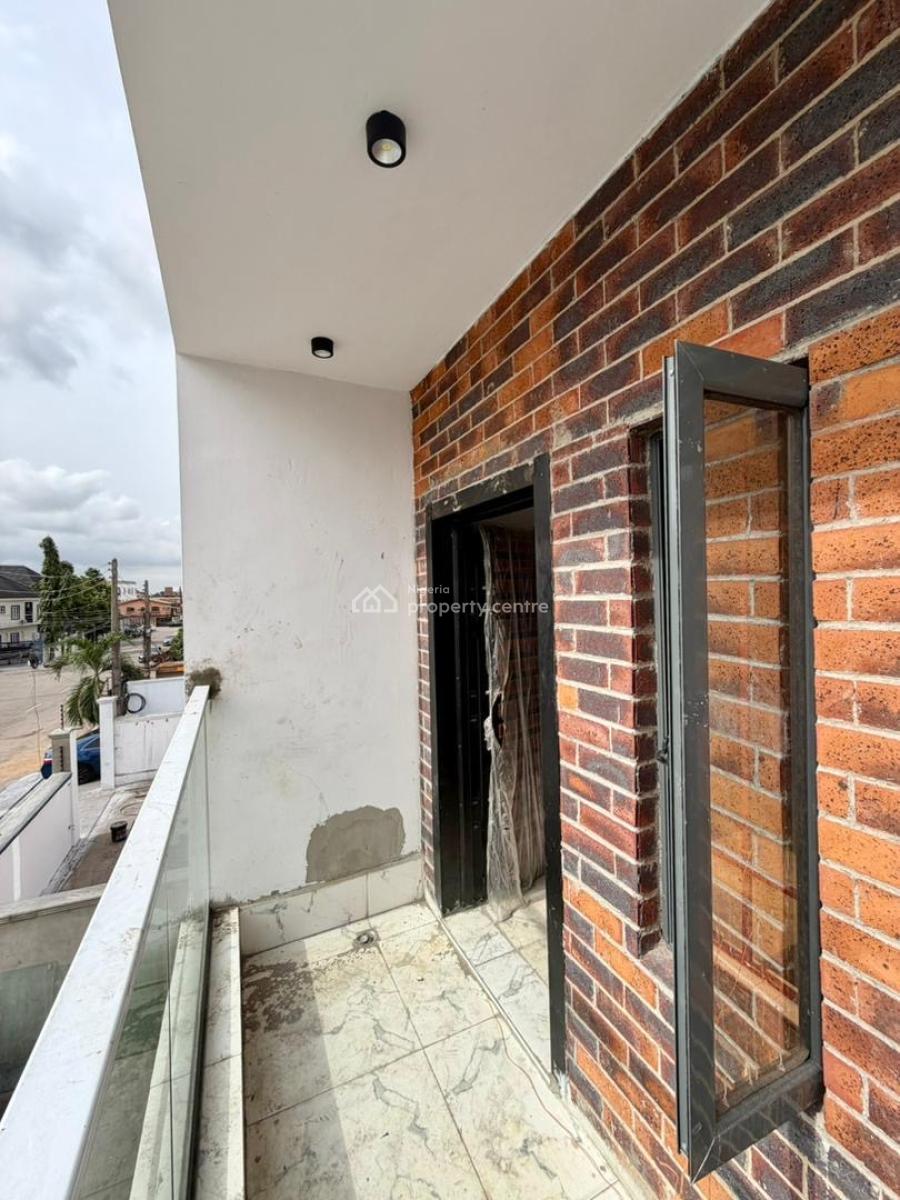 4 Bedrooms Semi Detached - Duplex House + Bq, Gra Phase 1, Magodo, Lagos, Semi-detached Duplex for Sale