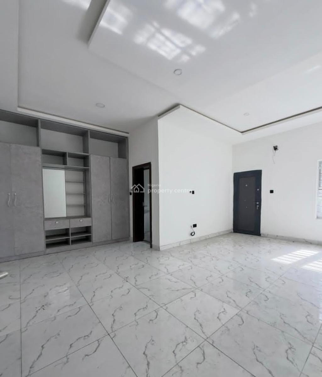 Spacious 4 Bedrooms Terrace Duplex at Ilaje, Ilaje, Ilaje, Ajah, Lagos, Terraced Duplex for Rent