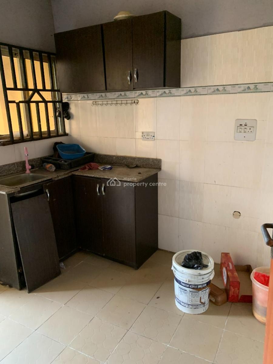 Very Spacious Mini Flat Upstairs with Guest Toilet, Abijo Gra, Ajah, Lagos, Mini Flat (room and Parlour) for Rent